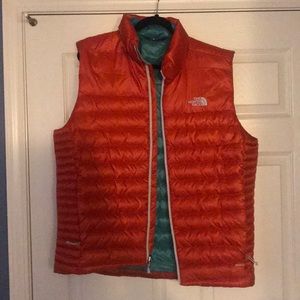 North face Men’s 550 fill down vest xl